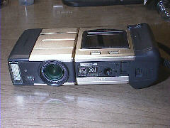 CoolPix900 bottom